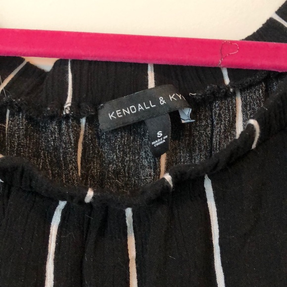 Kendall & Kylie Crop Top - Picture 3 of 3